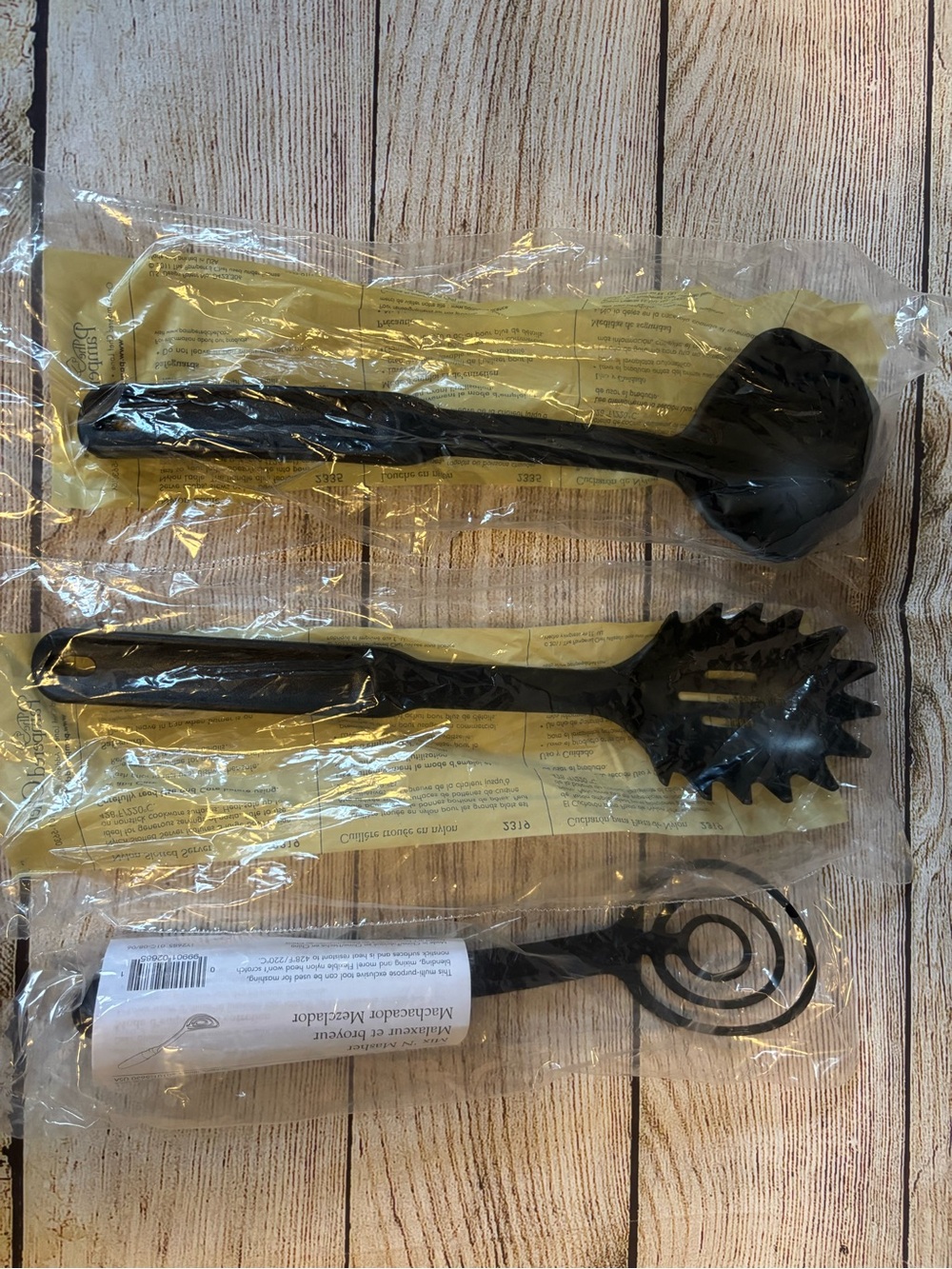 The Pampered Chef cooking/Kitchen Utensils/tools New